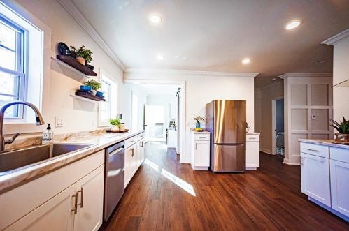 934 Burns Dr, Atlanta GA  30310-4632 exterior