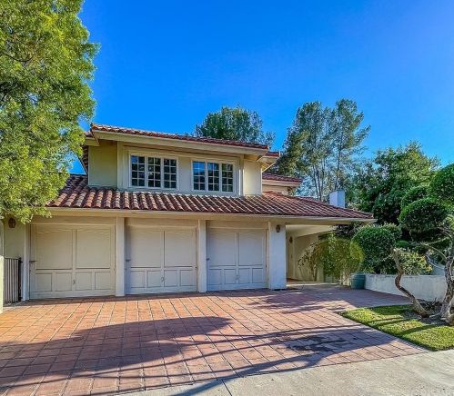 24554 Palermo Dr, Calabasas, CA 91302-2501