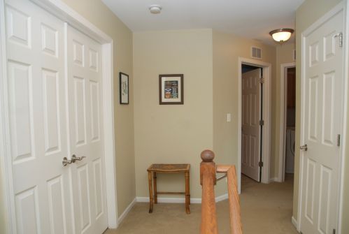 553 Lancaster Dr, Pingree Grove IL  60140-9156 exterior