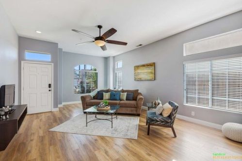 1343 H St, Ramona, CA 92065-2838