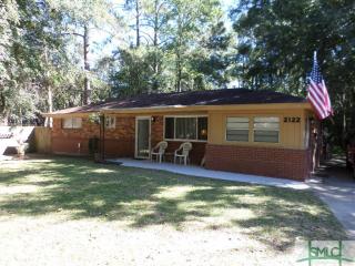 2122 Brentwood Dr, Savannah, GA 31404-5948