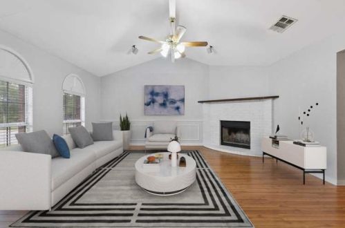 403 Hollyberry Dr, Midlothian TX  76063-3176 exterior