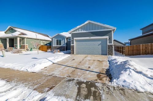 1002 Traildust Dr, Milliken, CO 80543-3047