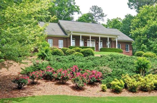 1604 Wimbledon Dr, Kennesaw, GA 30144-2954