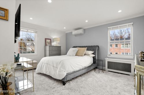 140 Putnam Park, Greenwich CT  06830-5780 exterior