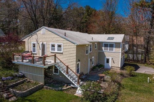 89 Cliff Rd, Portsmouth, NH 03801-5523