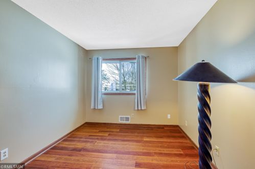 7878 Dunmore Rd, Saint Paul MN  55125-1612 exterior