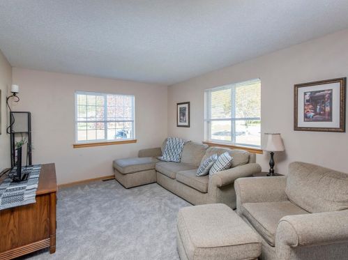 8810 Troy Marquette Dr, Monticello, MN 55362-3315