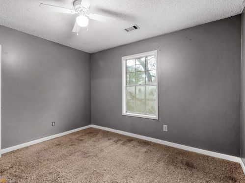 129 Oakland Blvd, Stockbridge GA  30281-3673 exterior