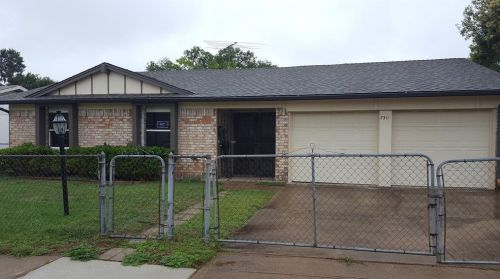 7311 Albert Williams Dr, Dallas TX  75241-4406 exterior