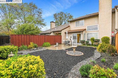 1367 Chateau Cmn, Livermore, CA 94550-6819