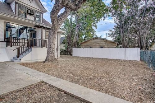 7211 Washington Ave, Whittier CA 90602-2233 exterior