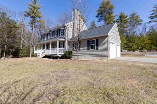 4 Woodland Dr, Brookline, NH 03033-2142