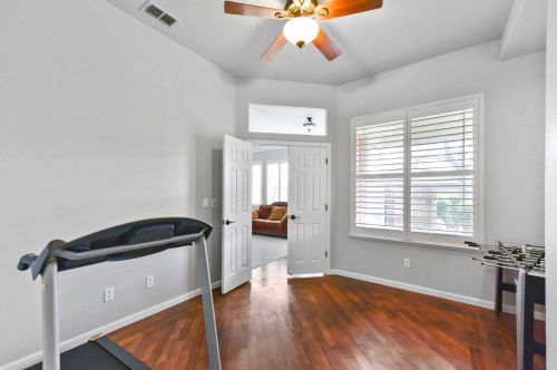 105 Freese Ct, Folsom, CA 95630-5400