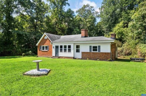 578 Maxfield Rd, Keswick, VA 22947-1956