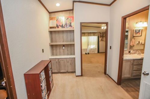 2645 Fairway Dr, Angleton TX 77515-7396 exterior