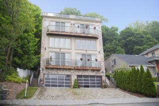 614 Undercliff Ave, Edgewater, NJ 07020-1417