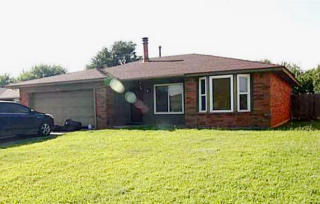 241 Strasburg Way, Mustang, OK 73064-3923