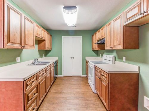 9902 Crystal Valley Way, Dallas TX  75227-5235 exterior