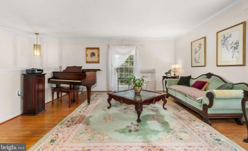 4 Locksley Ct, Silver Spring MD 20904-6321 exterior