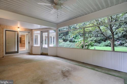 1455 Country Club Dr, Lancaster PA  17601-5211 exterior