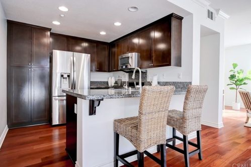 13022 Central Ave, Hawthorne, CA 90250-5895
