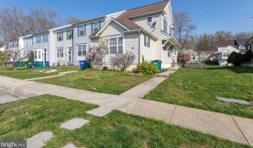 354 Woodland Green Ct, Aberdeen MD  21001-2946 exterior