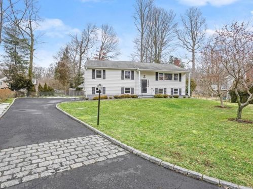 11 Bonnybrook Trl, Norwalk, CT 06850-2705