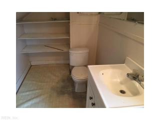 3504 Bapaume Ave, Norfolk VA  23509-2016 exterior