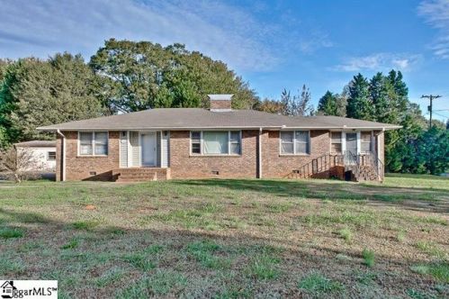 108 Bristow Ln, Spartanburg, SC 29301-2411