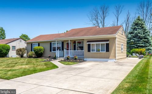 105 Mckinley Ave, Blenheim, NJ 08012-5352