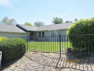 506 Lacey Ave, Selah, WA 98942-1624