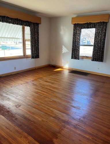 406 Locust St, Sycamore IL  60178-2222 exterior