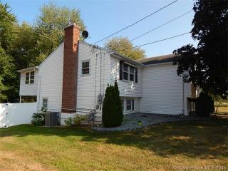 162 Morgan Cir, Hartford, CT 06109-4055
