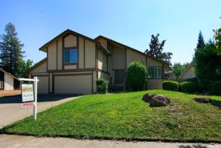 8120 Woodlake Hills Dr, Citrus Heights, CA 95662-3724
