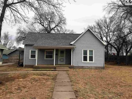 405 Main St, Lyons, KS 67554-2105