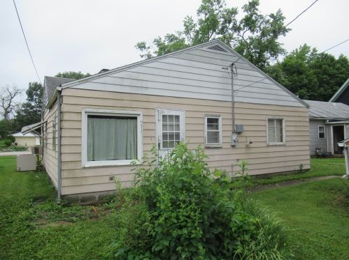 925 Washington St, Swygert IL  61764-2139 exterior