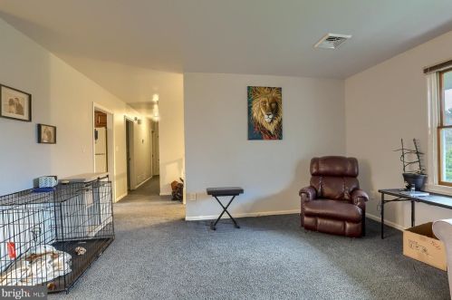 332 Bonnybrook Rd, Carlisle PA  17015-9290 exterior