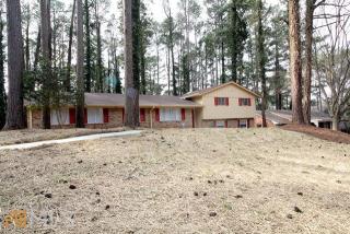 1817 King Charles Rd, Atlanta, GA 30331-4909