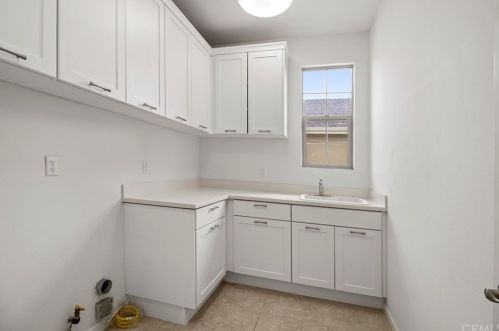 117 Bumblebee, Irvine CA  92618-1150 exterior