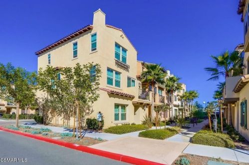 534 Harbor Blvd, Santa Ana, CA 92704-2737