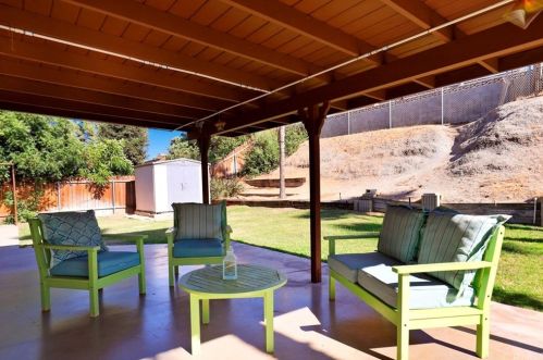 6010 Kitty Hawk Dr, Riverside CA  92504-1422 exterior