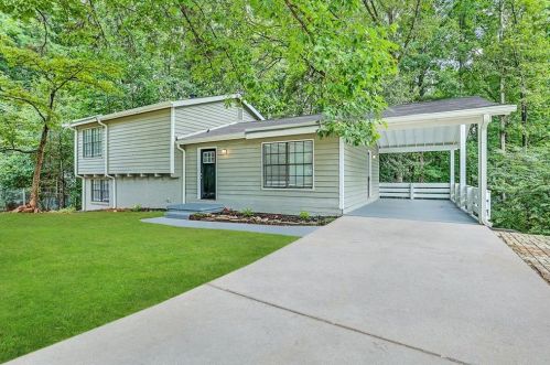678 Lakeridge Dr, Conyers GA  30094-2631 exterior