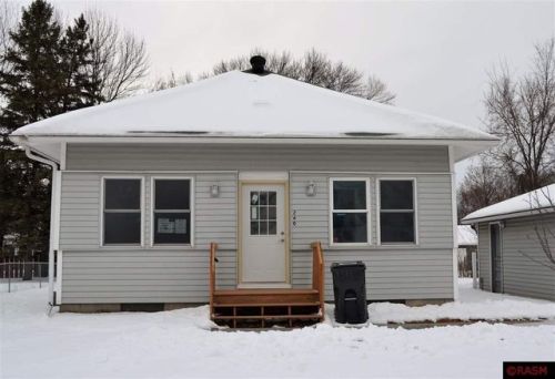 260 Weaver St, Mankato, MN 56001-4663