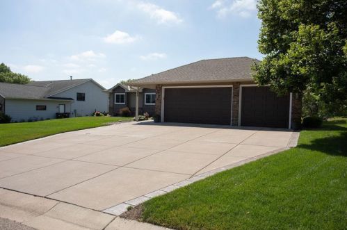 7873 28th St, Saint Paul MN  55128-4803 exterior