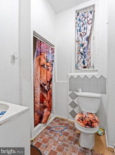 3336 22nd St, Philadelphia PA 19140-4705 exterior