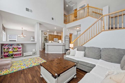 260 Marsalla Dr, Folsom CA  95630-7201 exterior