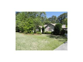 3070 Lakecrest Dr, Dacula, GA 30019-1094