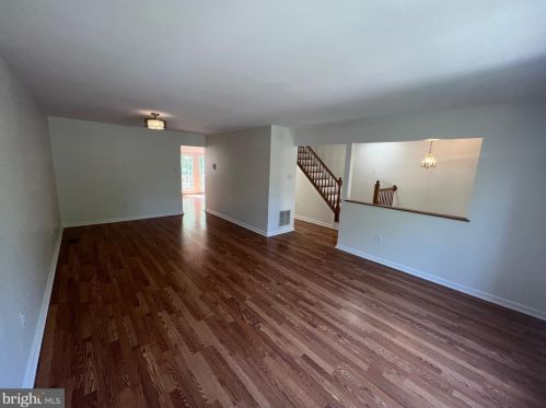 6140 Good Hunters Ride, Columbia MD  21045-4068 exterior