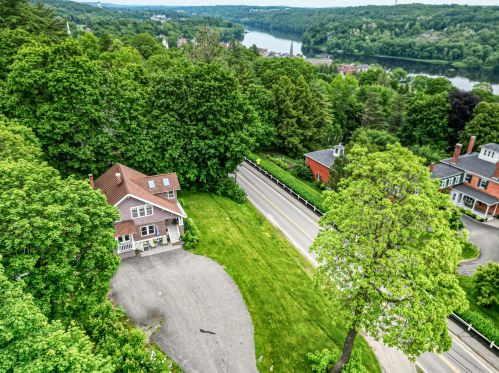 63 Middle St, Hallowell, ME 04347-1115